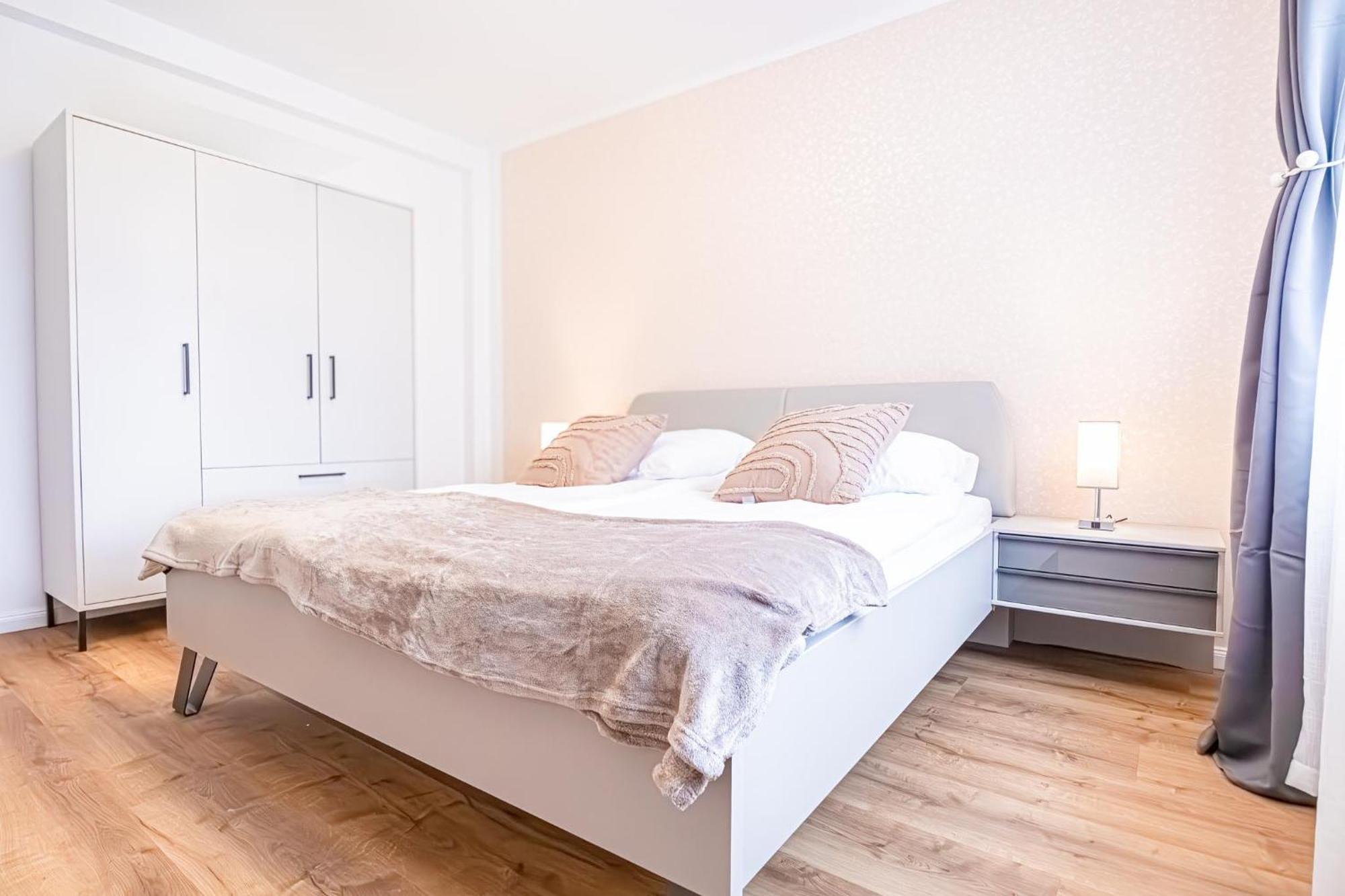 Charming 1Br And 1Lr Apt Modern Design Donaustadt Vienna Exterior photo